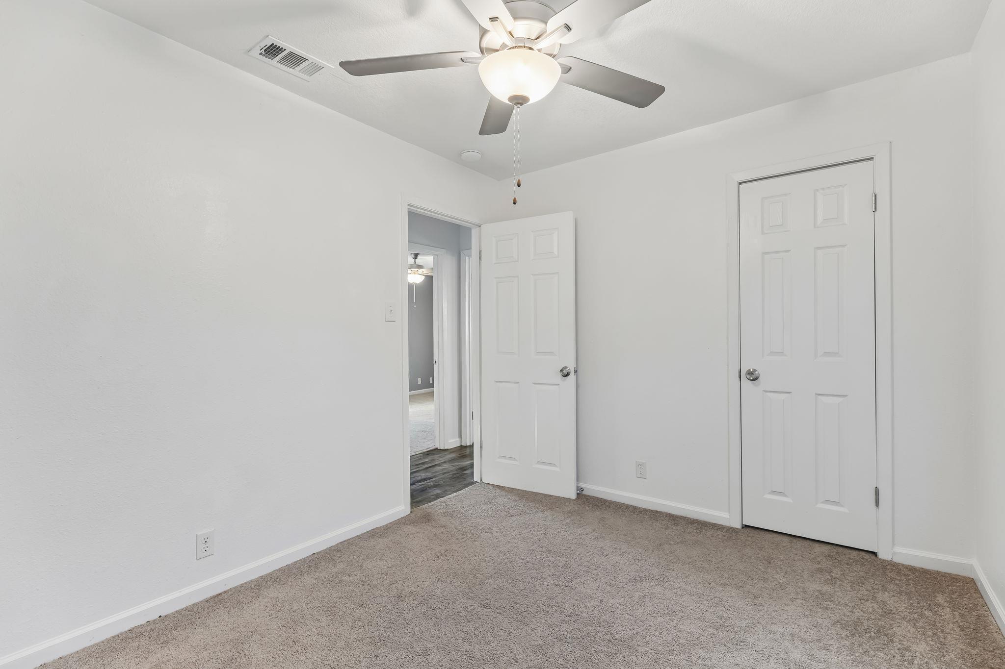 200 Seminole Rd Property Photo 18