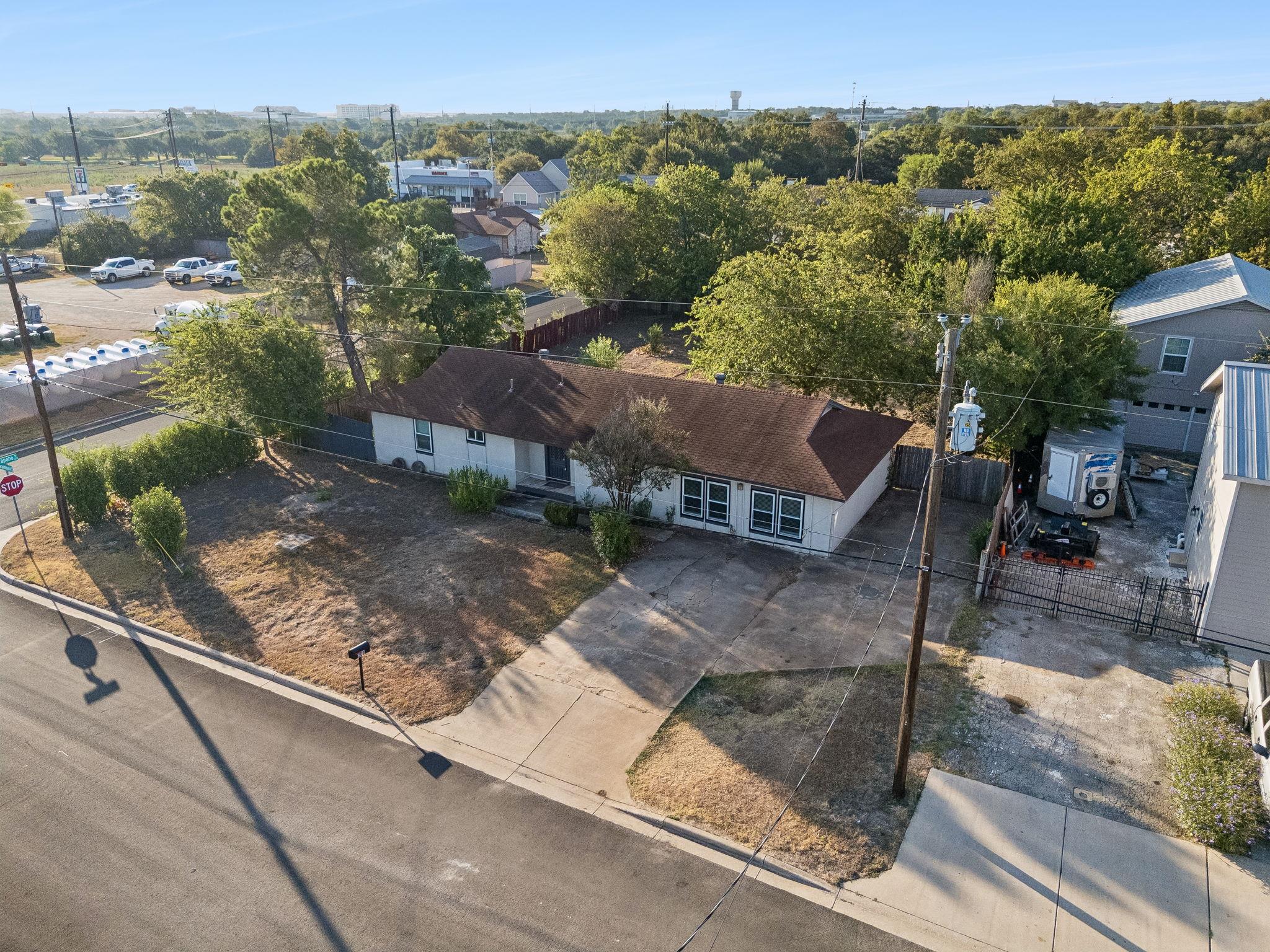 200 Seminole Rd Property Photo 30