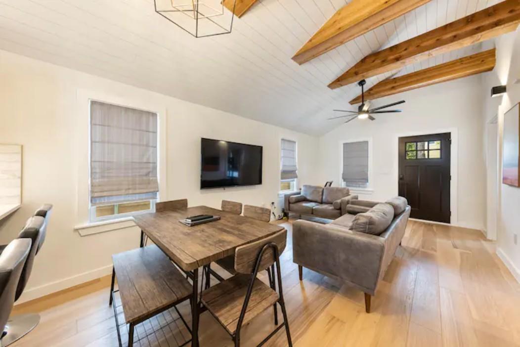 2319 Santa Rita St Property Photo 4