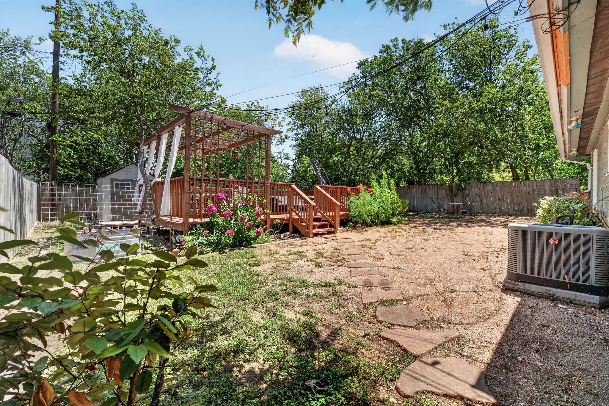 200 E Skyview Rd Property Photo 27