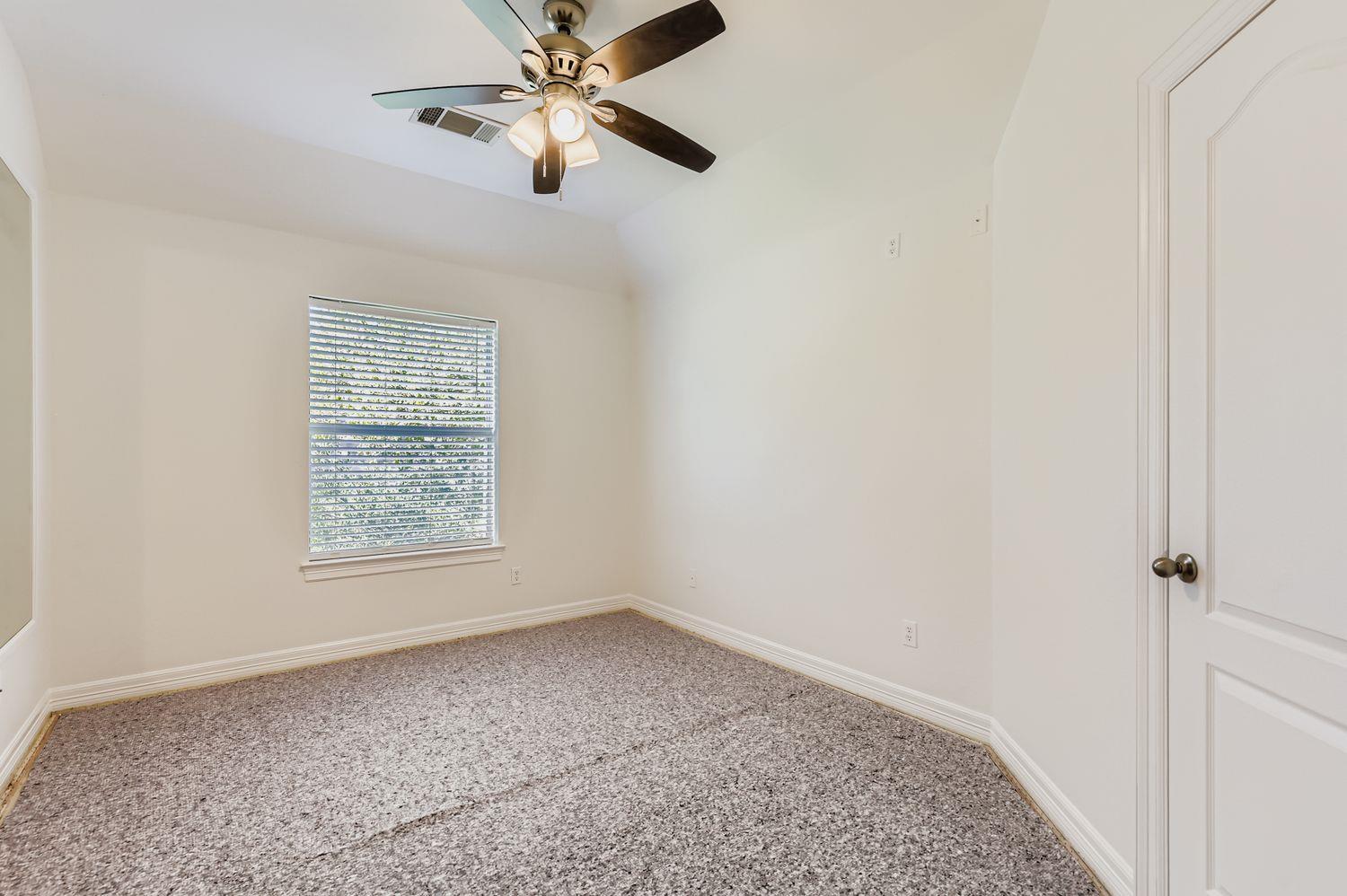 1404 Hidden Glen Dr Property Photo 17