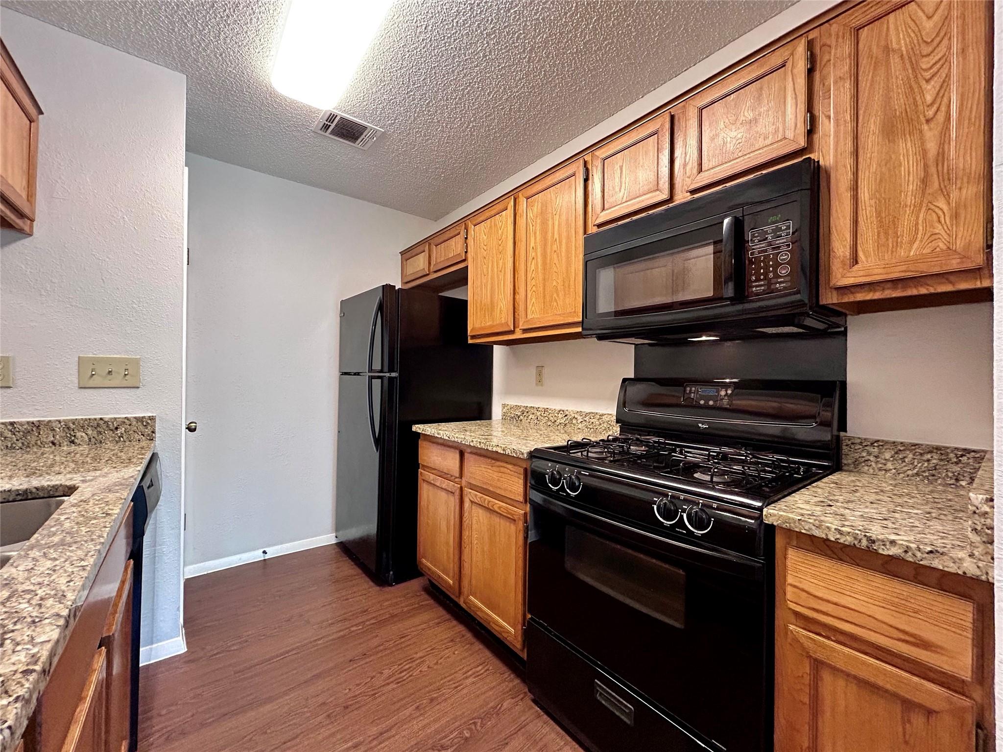 12232 Tyson Cv #a Property Photo 6