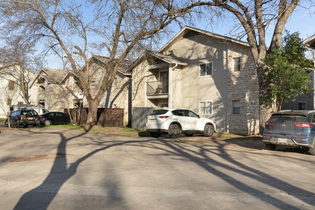 5203 Evans Ave #b Property Photo 2