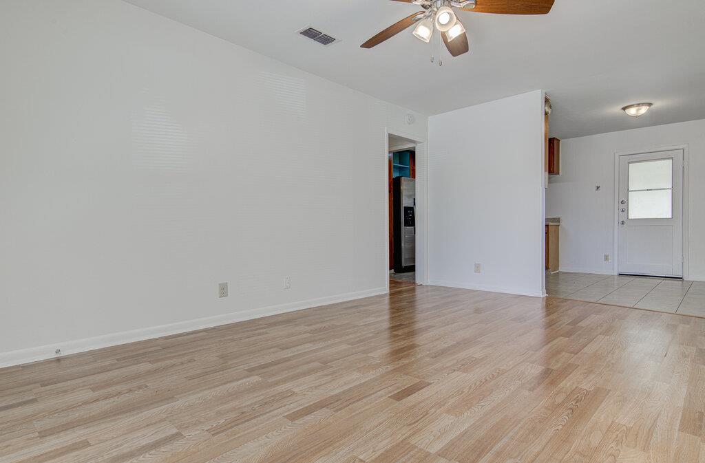8406 Burrell Dr Property Photo 6
