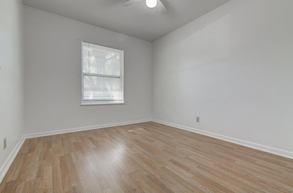 8406 Burrell Dr Property Photo 10