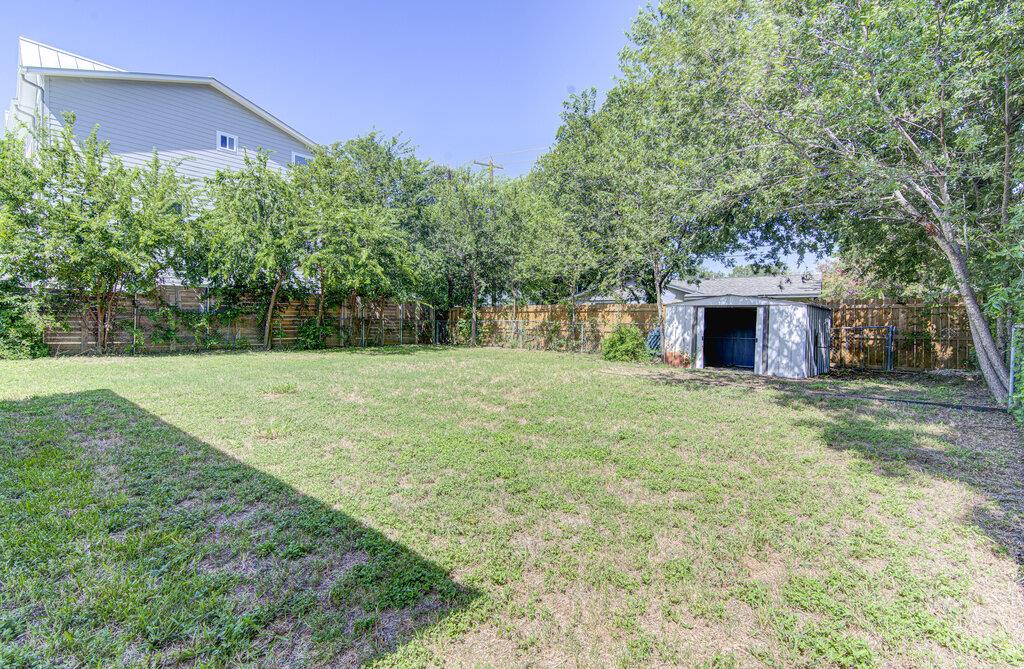 8406 Burrell Dr Property Photo 19