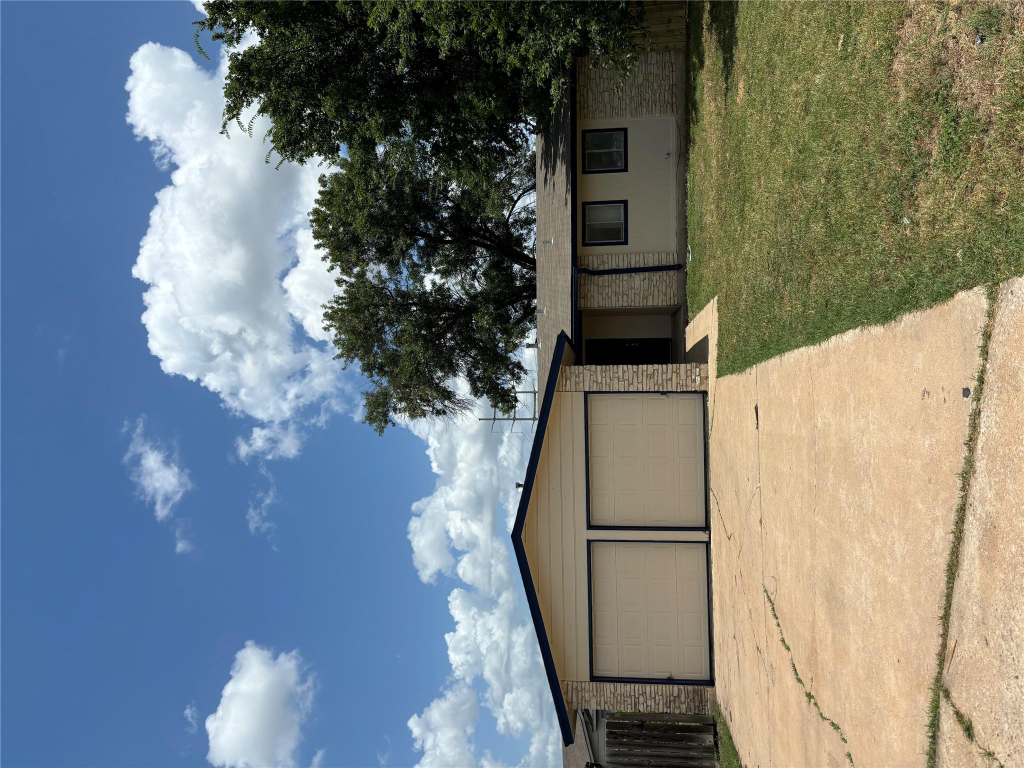 5905 Cherry Loop Property Photo 1