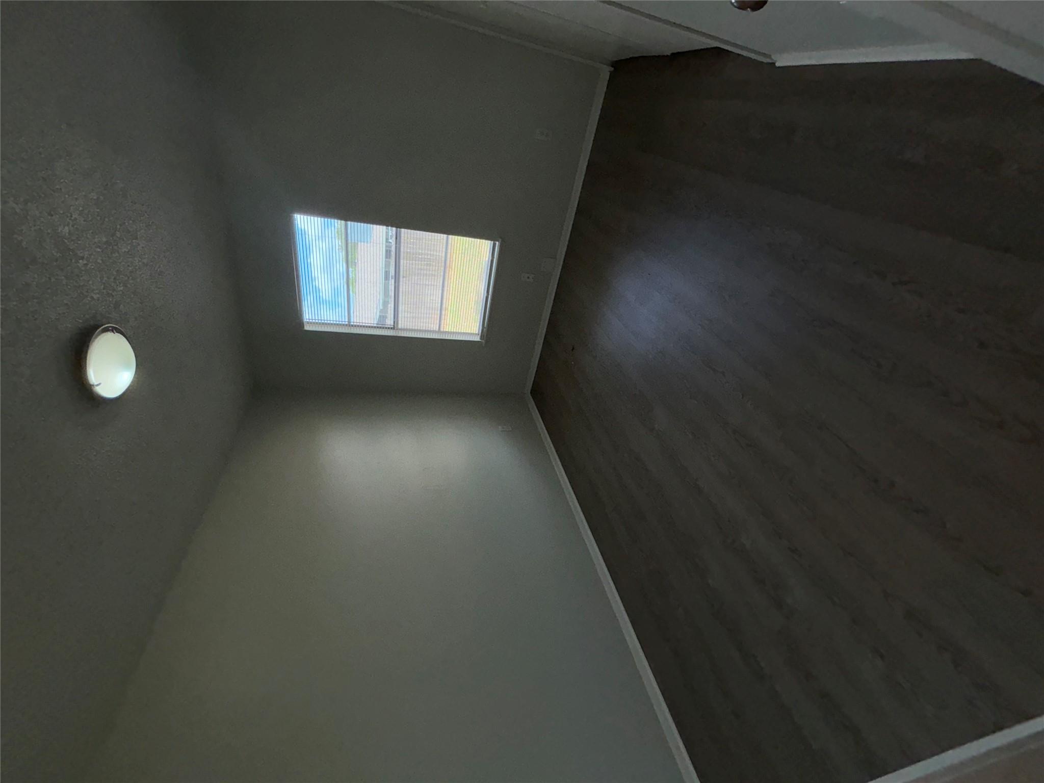 5905 Cherry Loop Property Photo 9