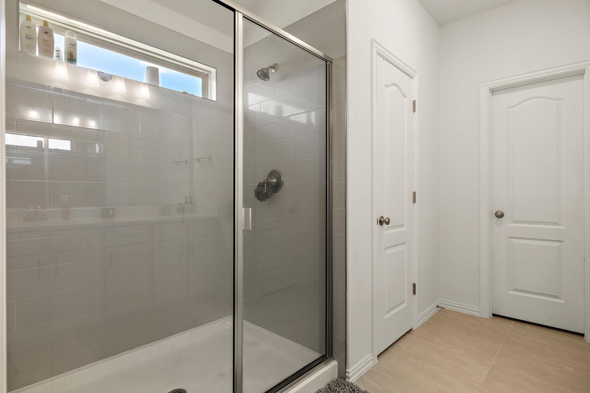 100 Windgate Dr Property Photo 16