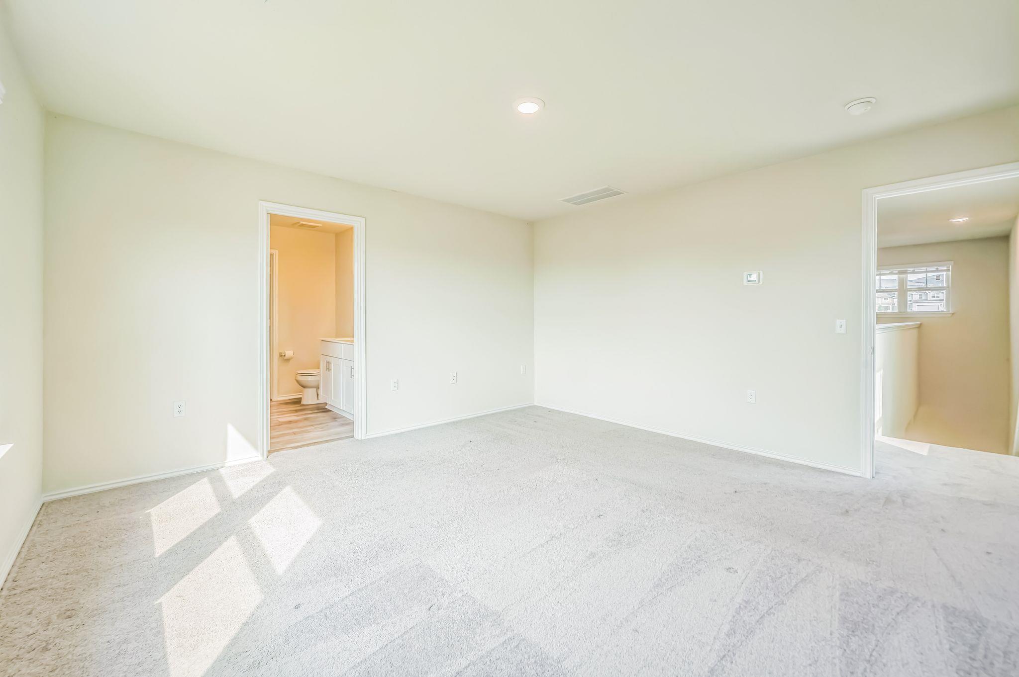 10401 American Paint Way Property Photo 12