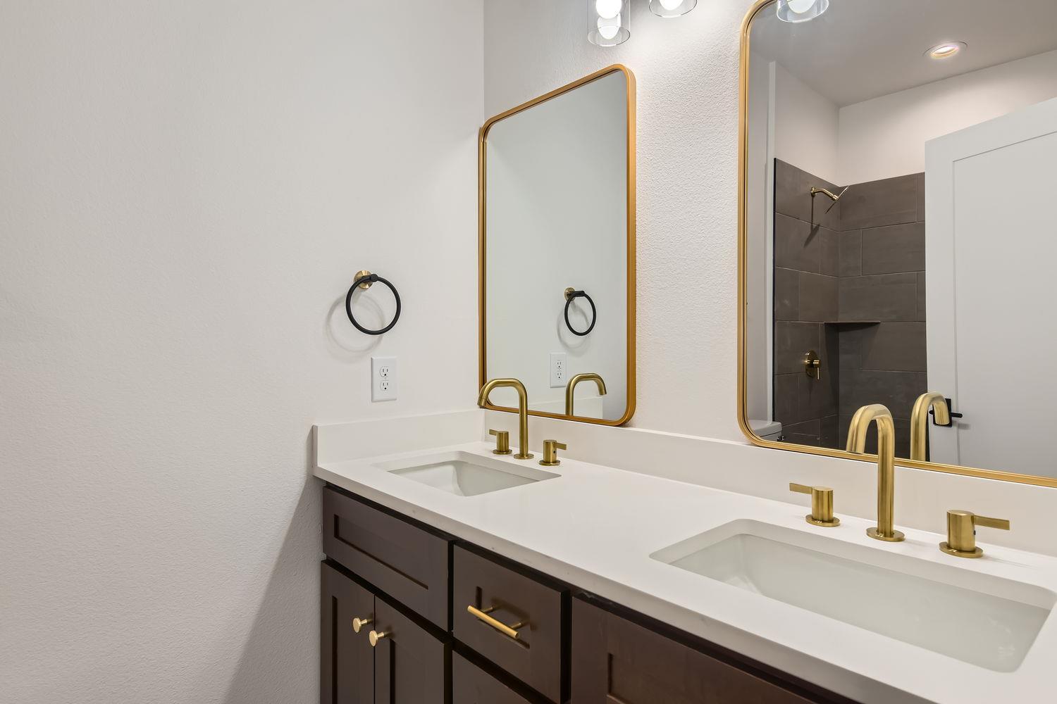 6820 Blue Dawn Trl #101 Property Photo 5