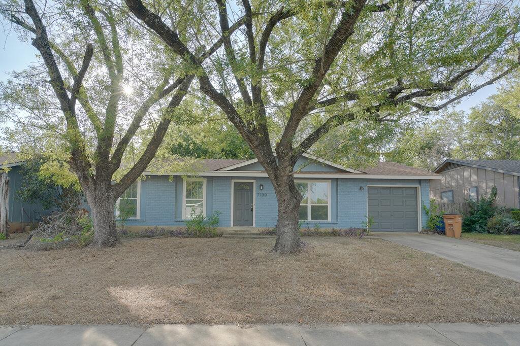 7100 Barnsdale Way Property Photo 1
