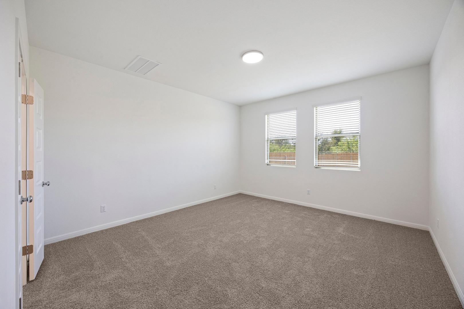 195 Hornet St Property Photo 14