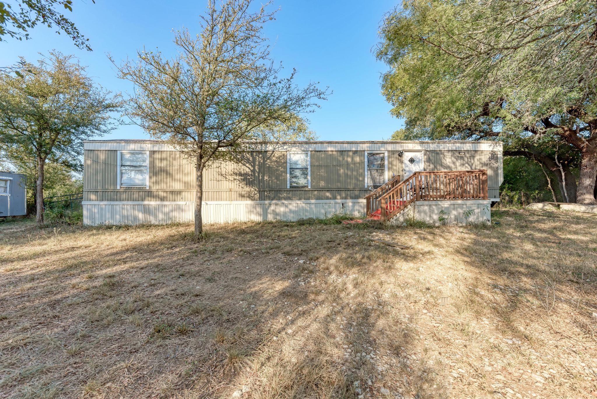 1809 Watterson Rd Property Photo