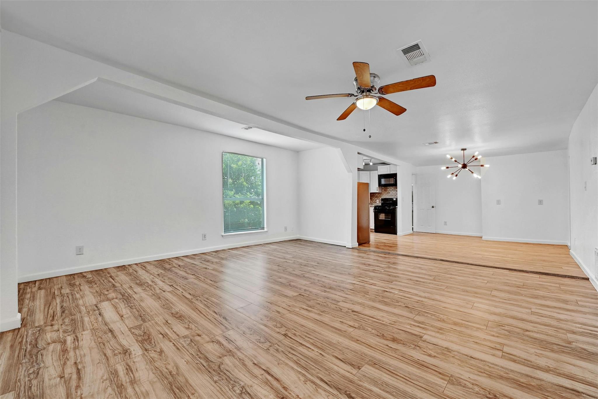 1200 Walnut Ave Property Photo 3