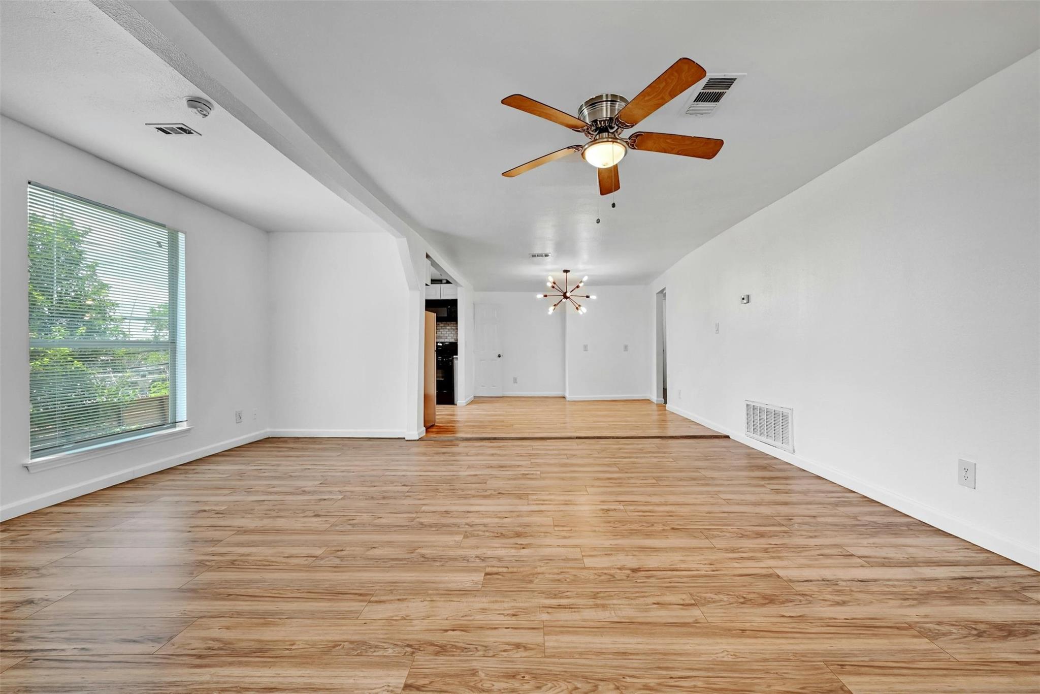 1200 Walnut Ave Property Photo 5