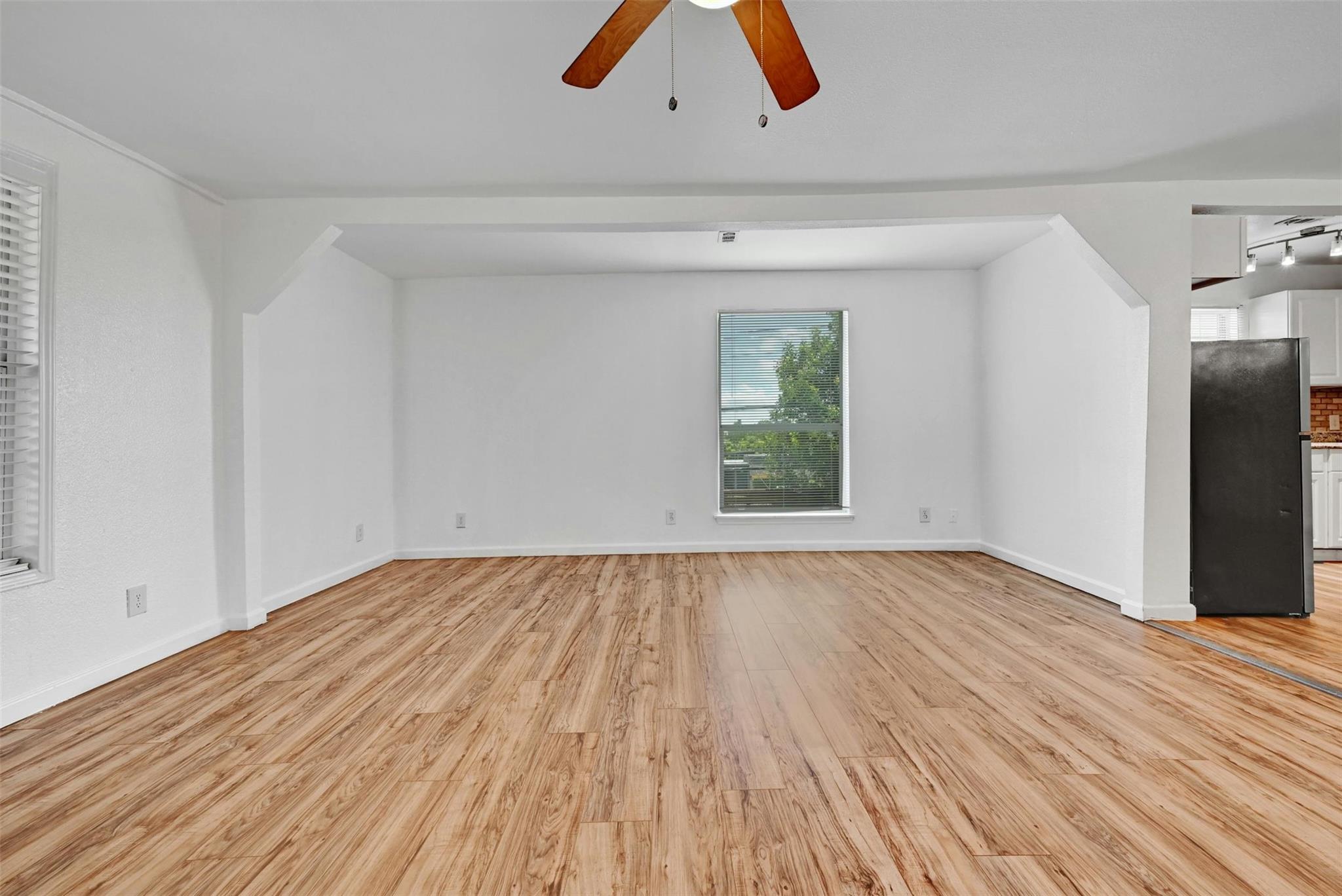 1200 Walnut Ave Property Photo 10