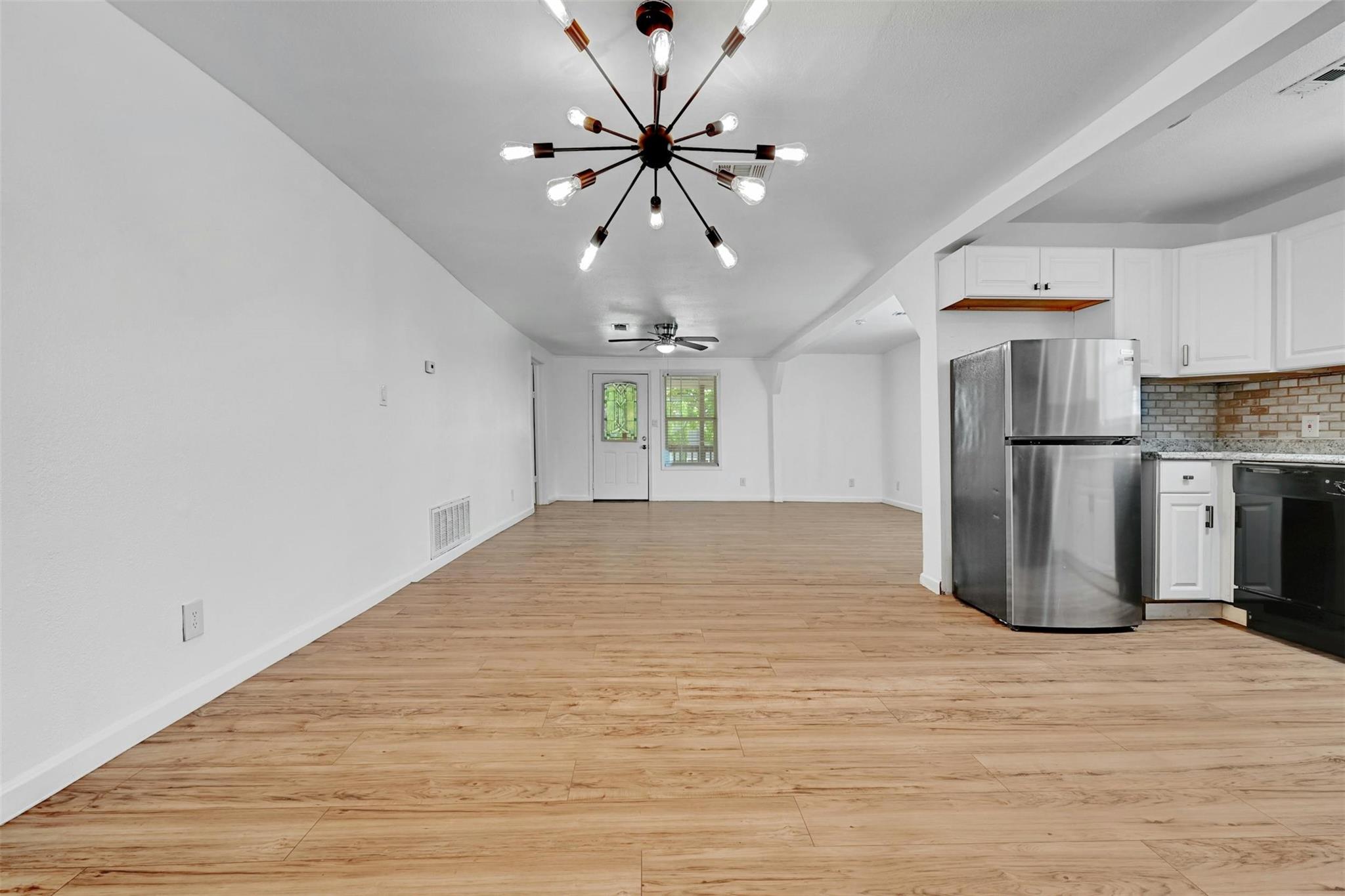 1200 Walnut Ave Property Photo 13