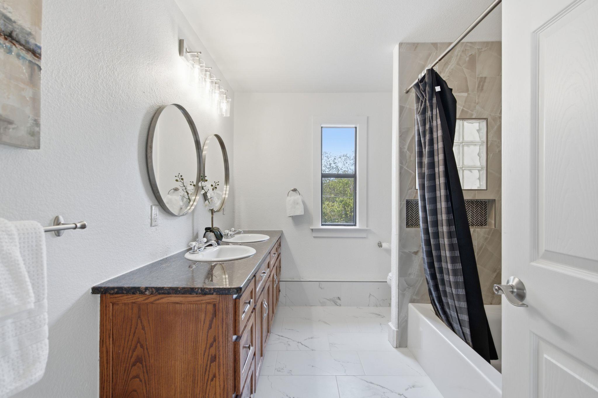 6708 Notre Dame Dr Property Photo 37