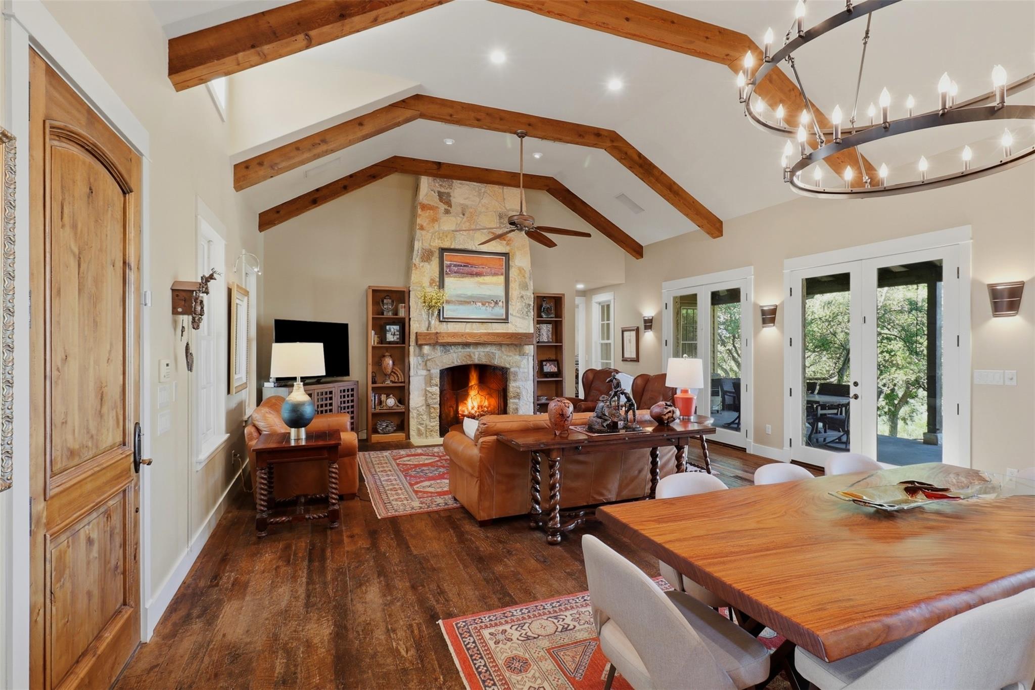 100 Morgan Cv Property Photo 4