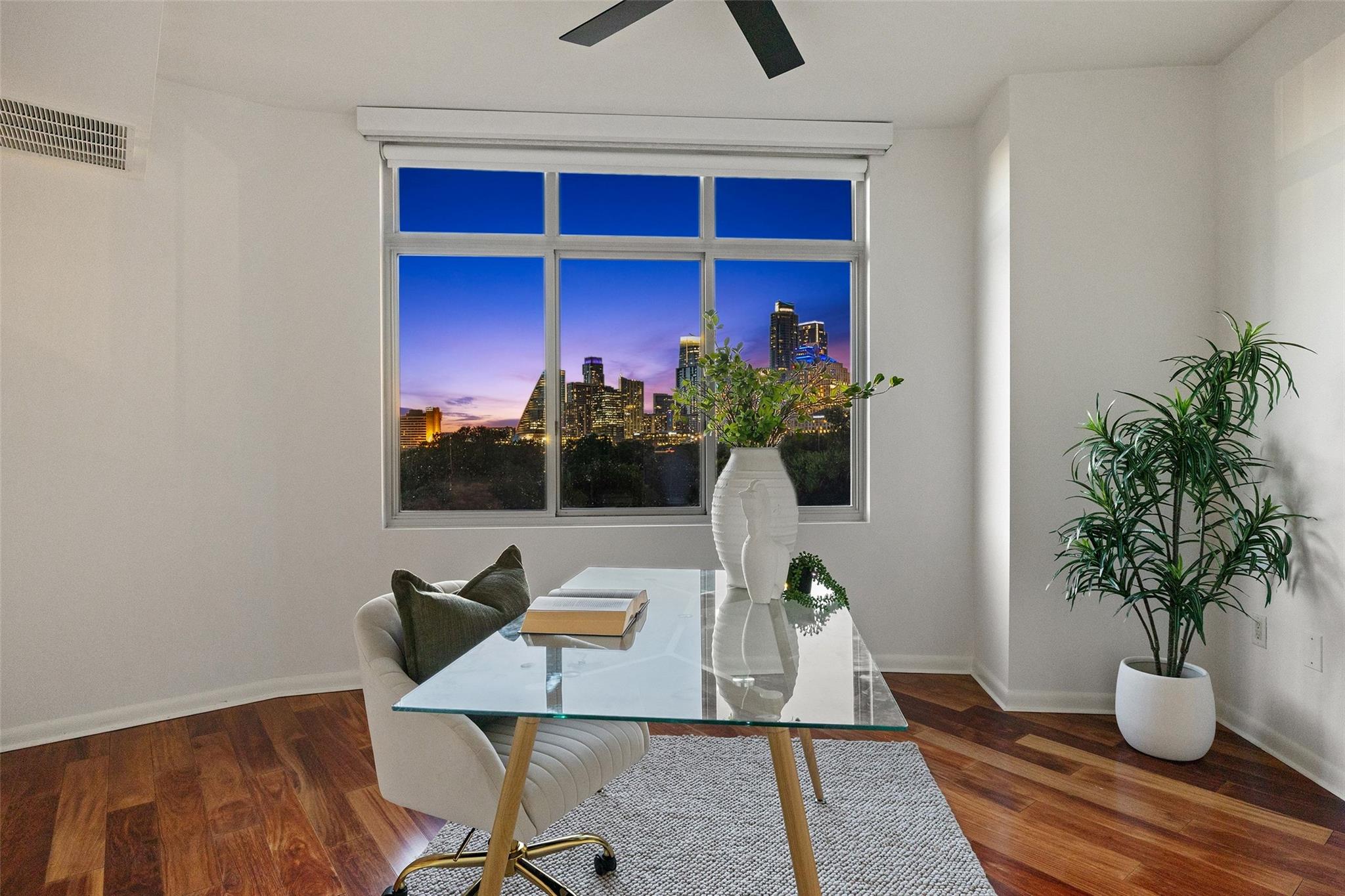 54 Rainey St #502 Property Photo 21