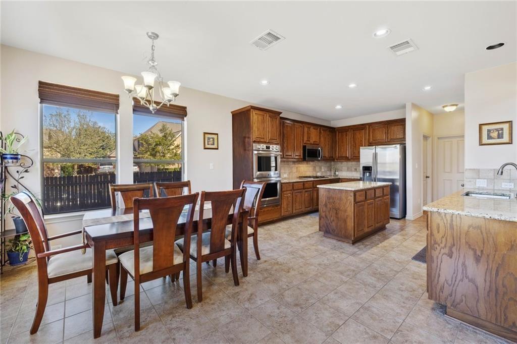 601 Riley Trl Property Photo 8