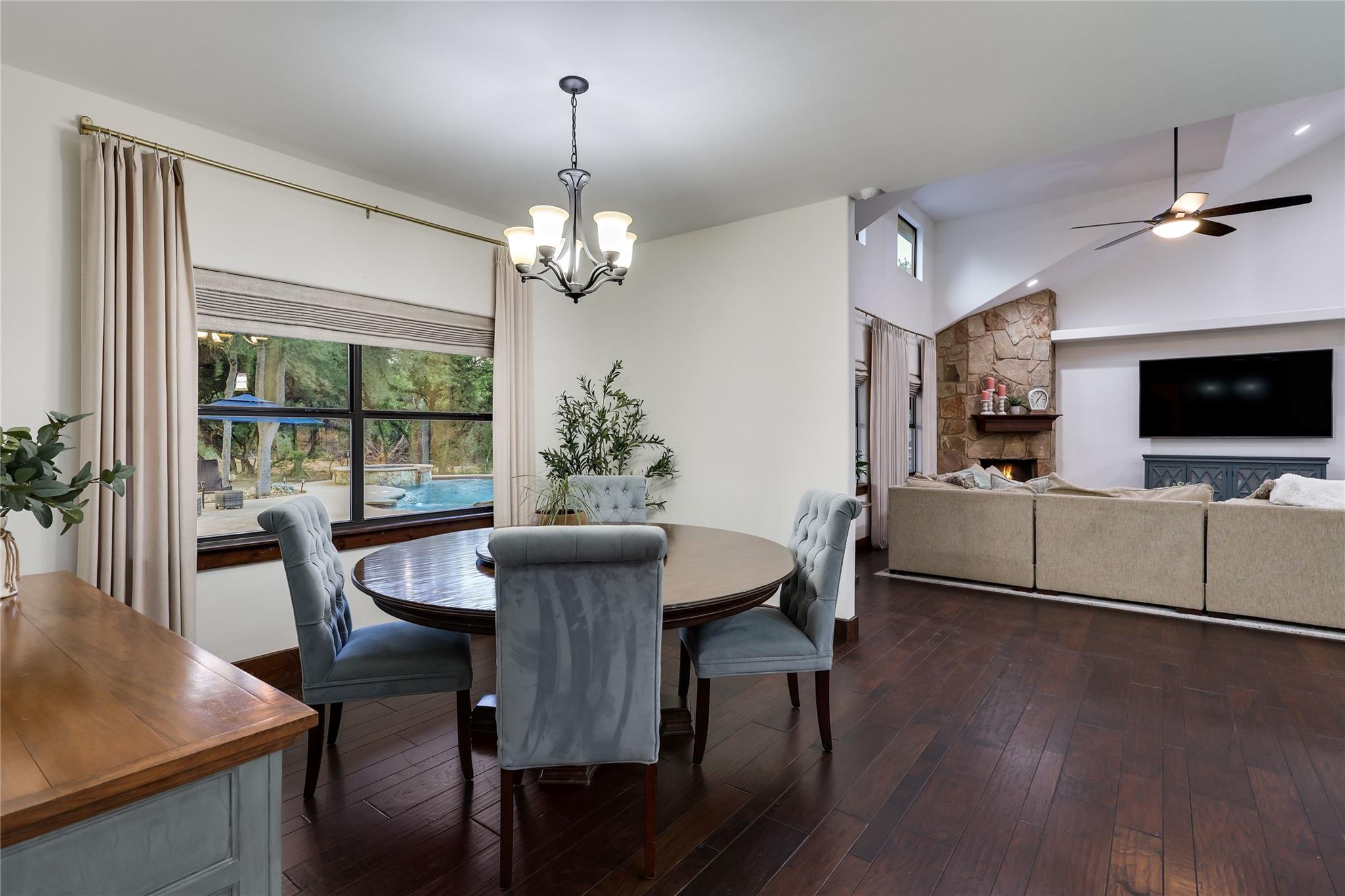 116 Apache Trl Property Photo 10