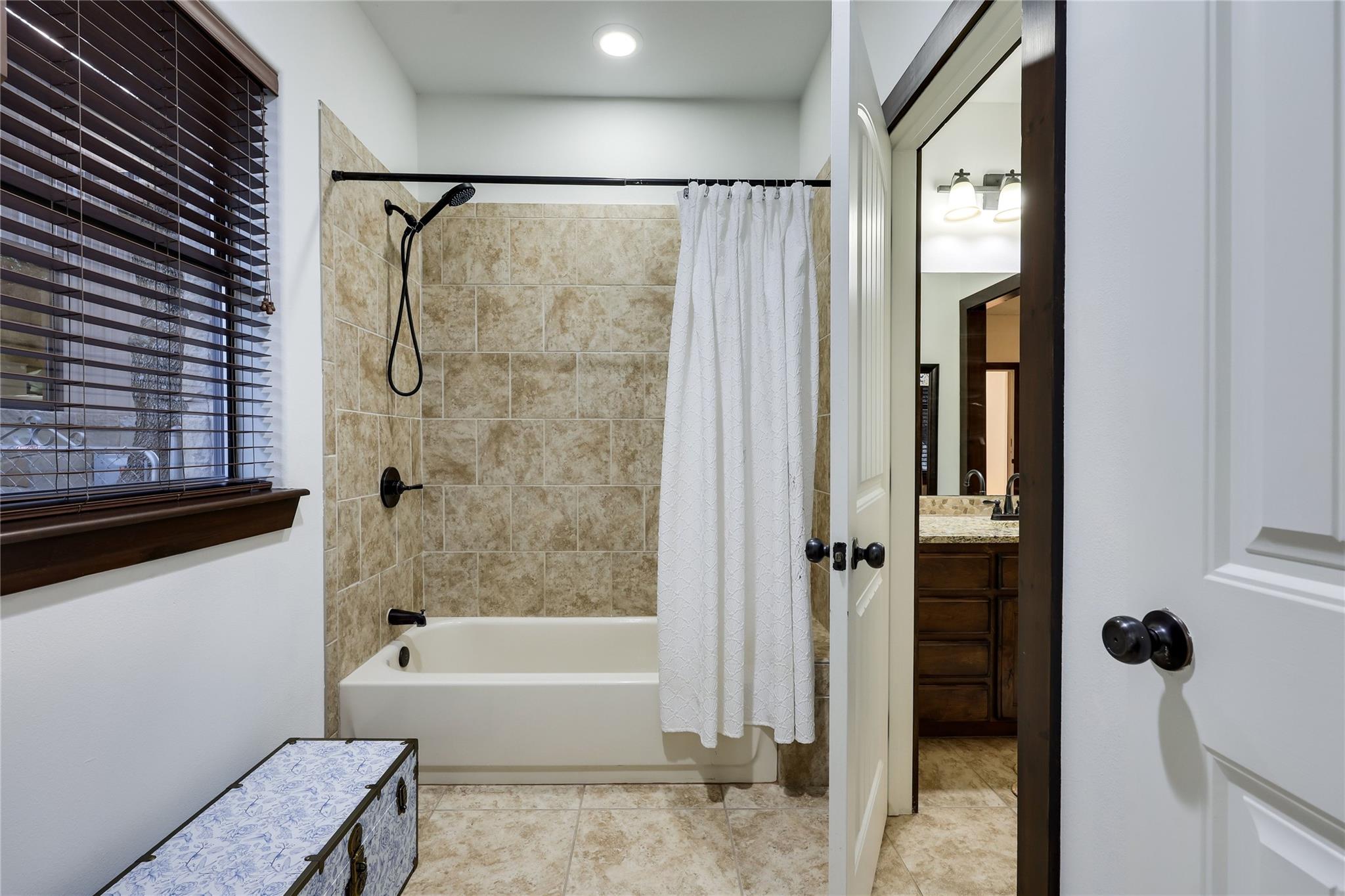 116 Apache Trl Property Photo 16