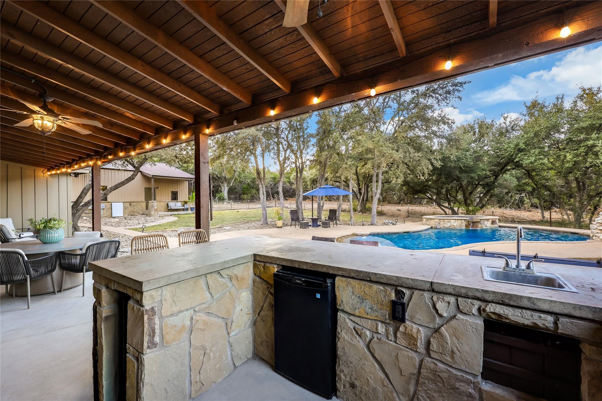 116 Apache Trl Property Photo 31