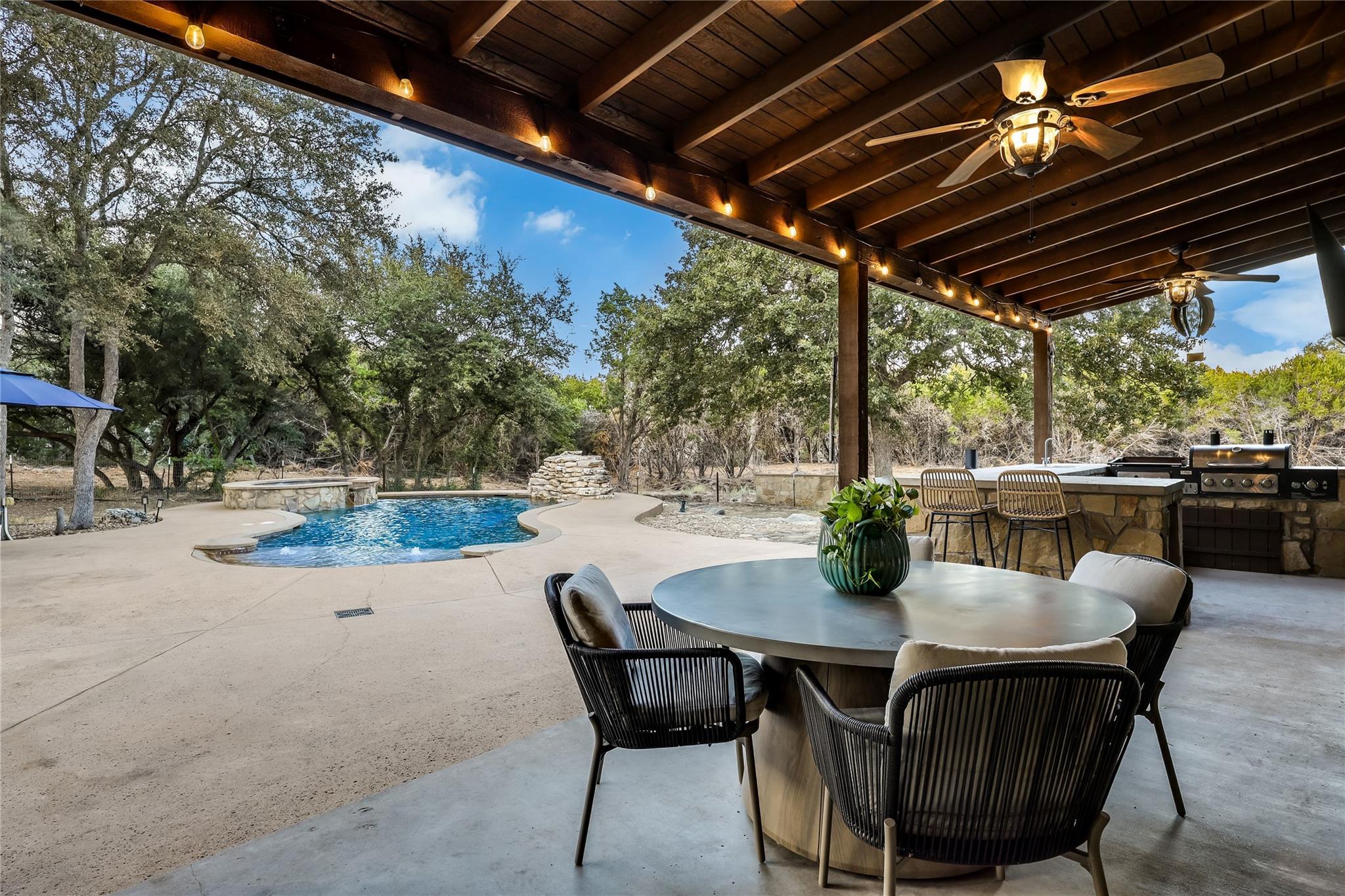116 Apache Trl Property Photo 32