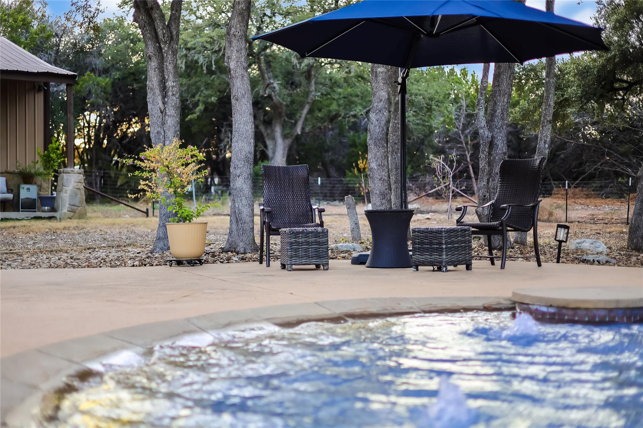 116 Apache Trl Property Photo 33