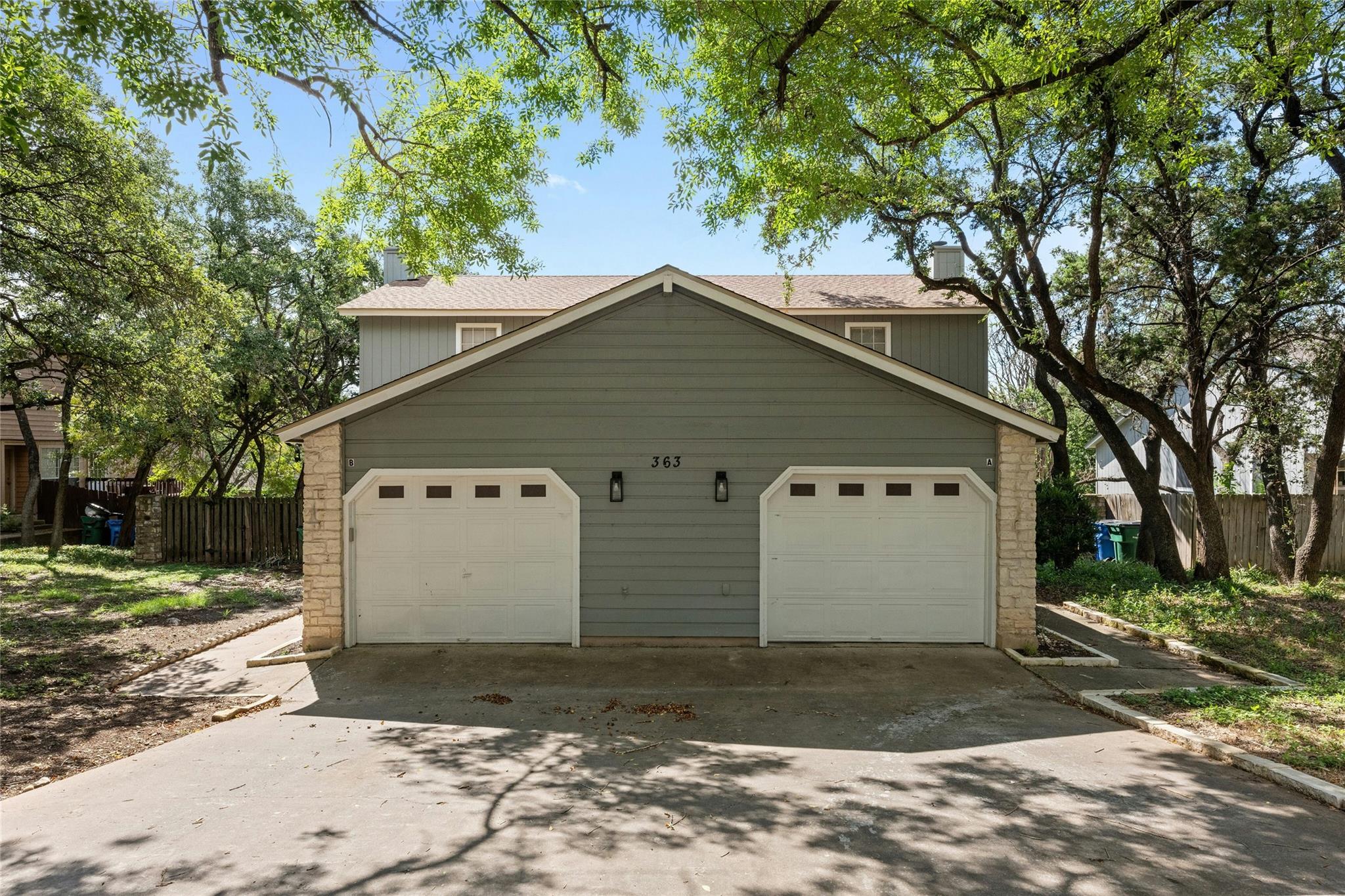 Hudson Bend Real Estate Listings Main Image
