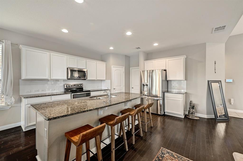 10104 Wading Pool Path Property Photo 6