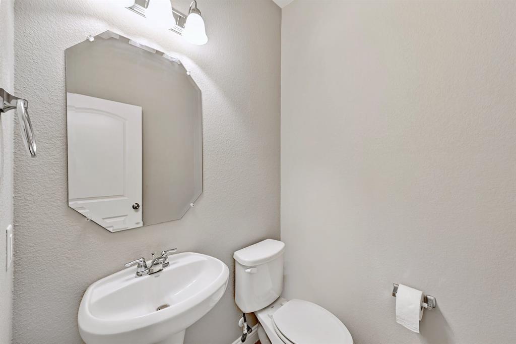 10104 Wading Pool Path Property Photo 21