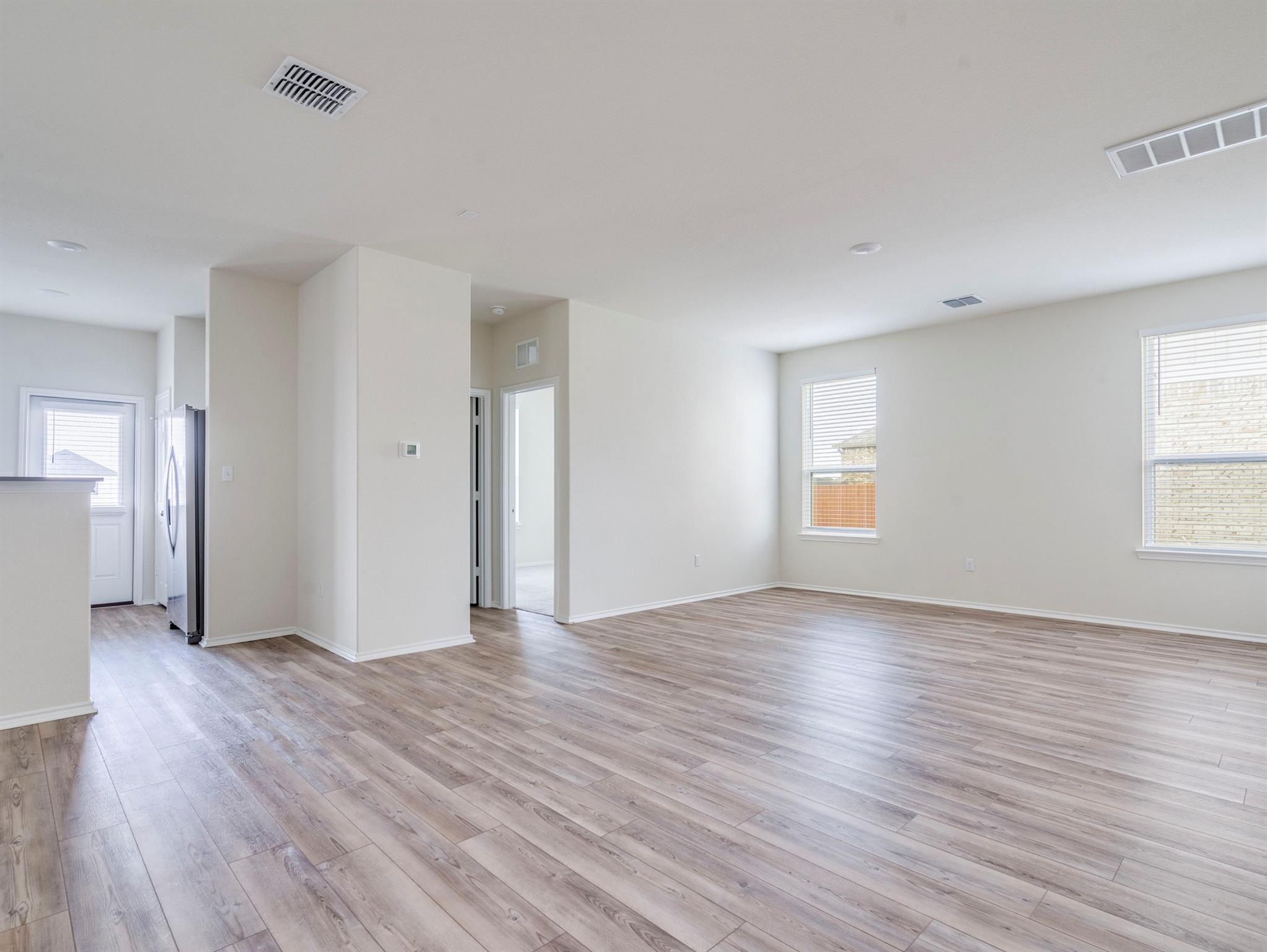 453 Tree Nut Loop Property Photo 3