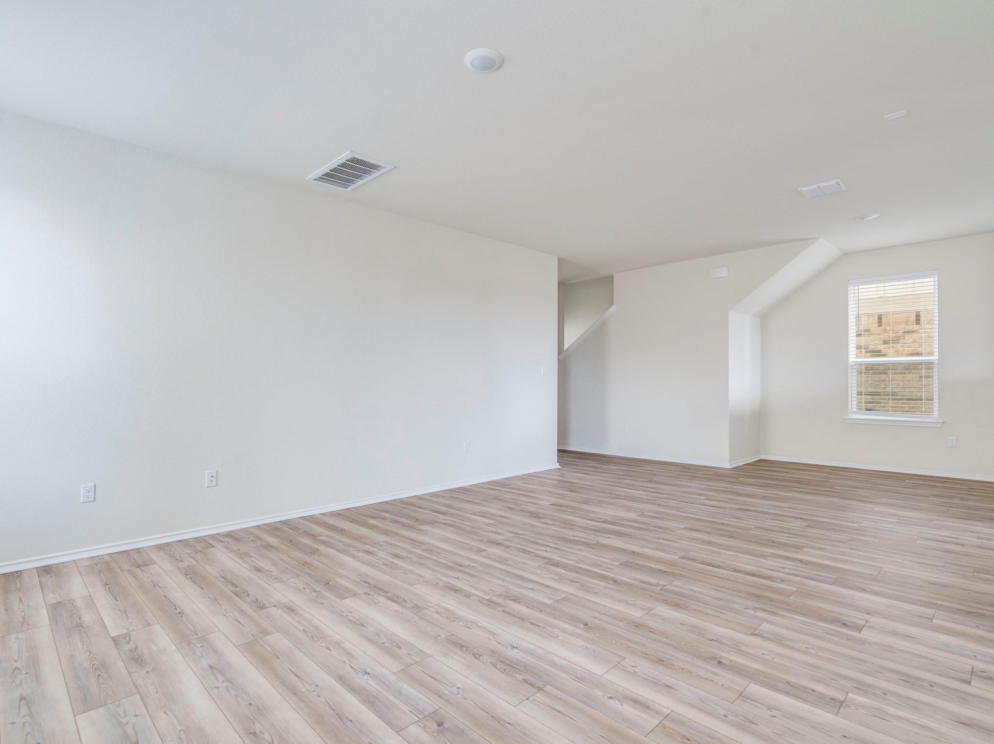 453 Tree Nut Loop Property Photo 5