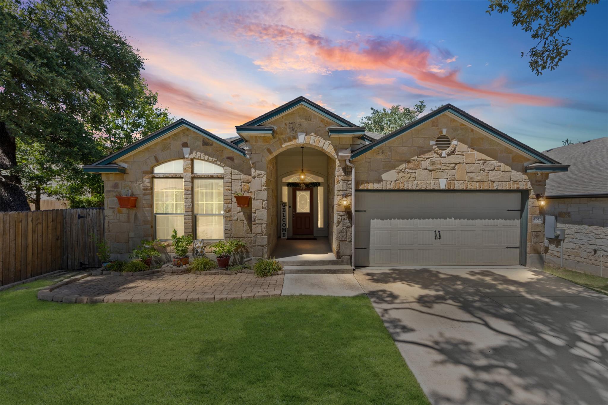 4513 Benvilio Dr Property Photo 1