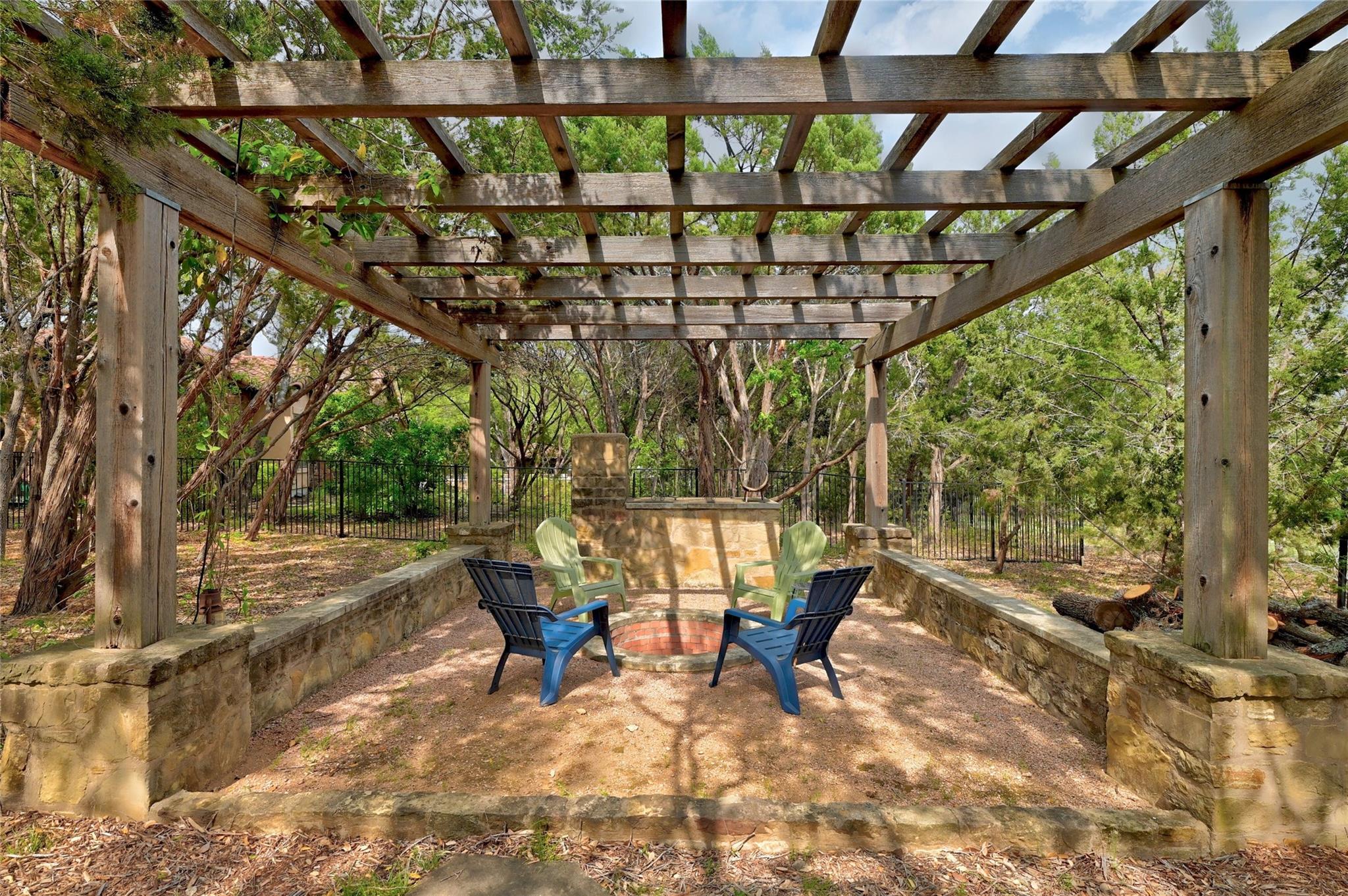 16009 Pontevedra Pl Property Photo 31