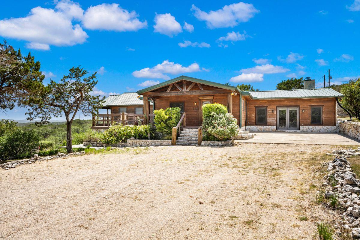 170 Overland Trl W Property Photo 1