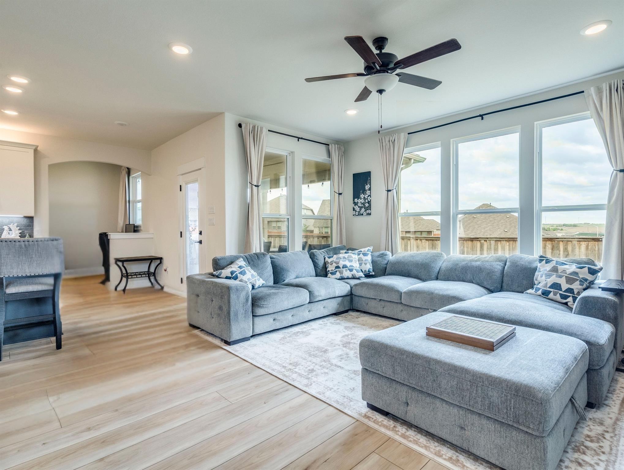 297 Tree Nut Loop Property Photo 8