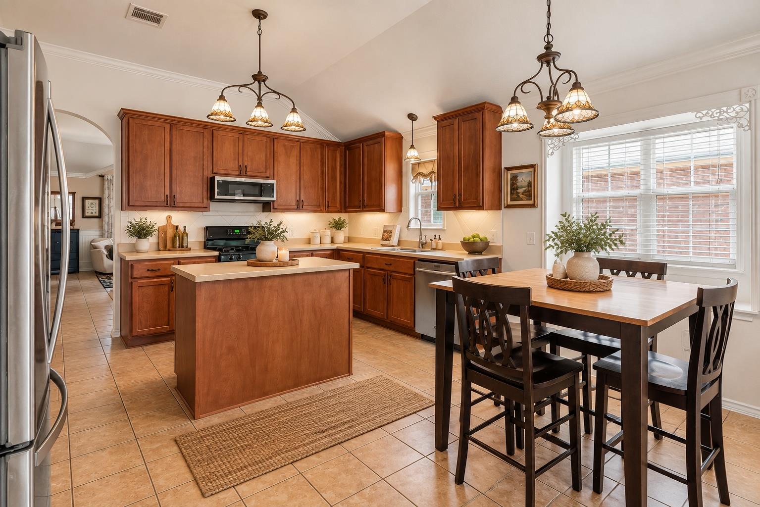 1005 Zeus Cir Property Photo 5