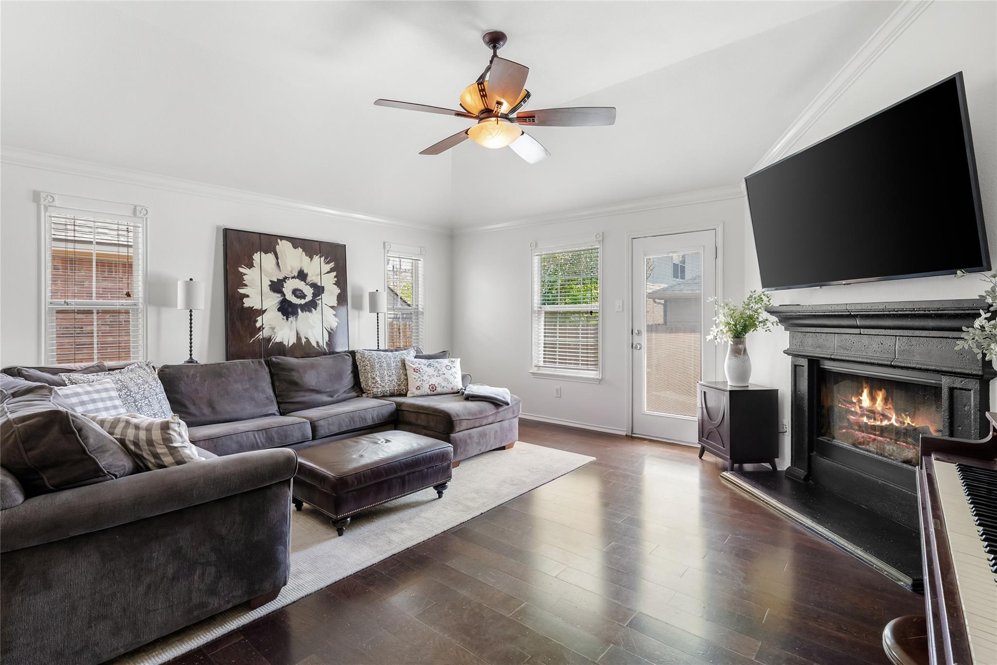 1005 Zeus Cir Property Photo 9