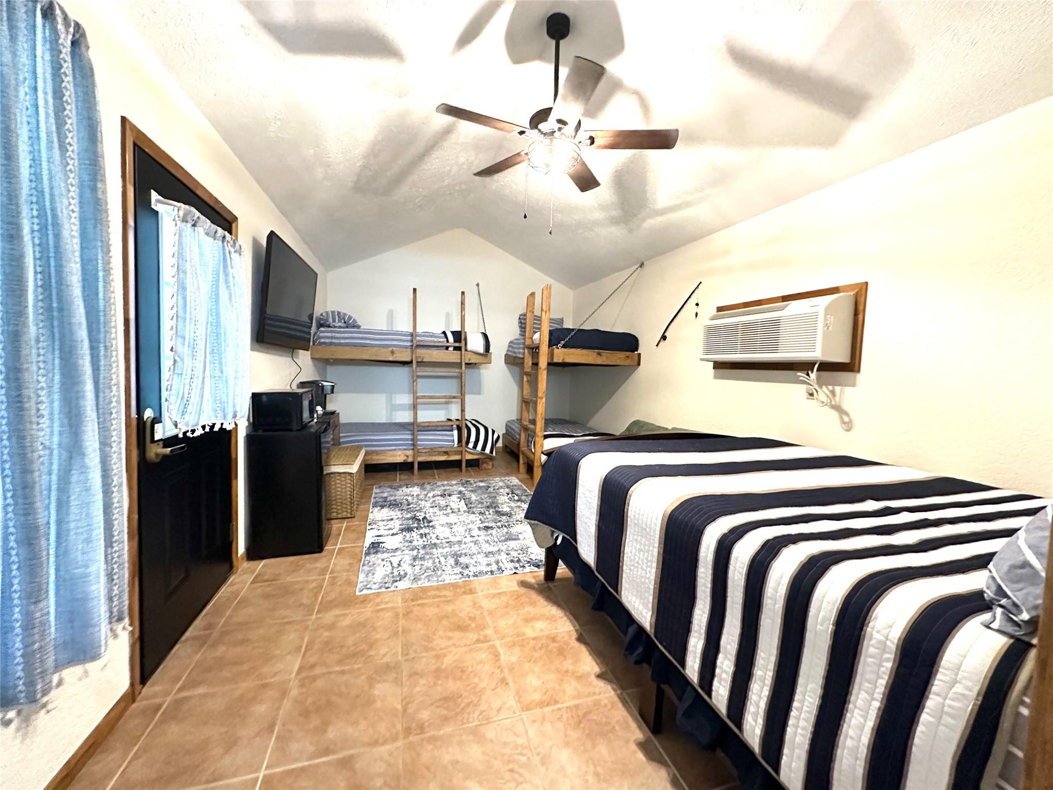 43 Lambert None Property Photo 6