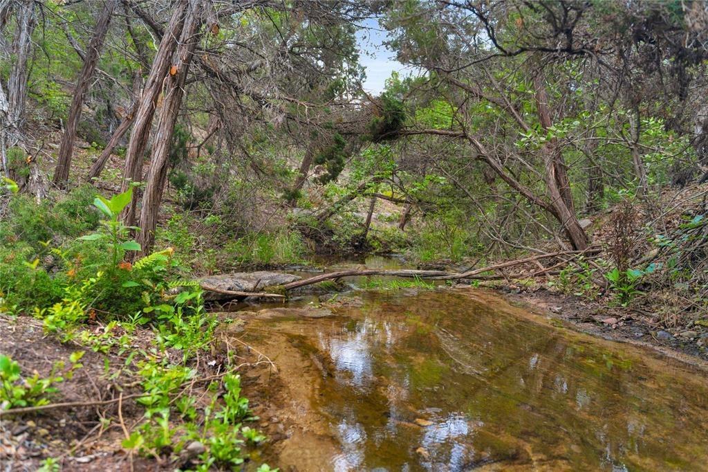 502 Grace Ln Property Photo 5