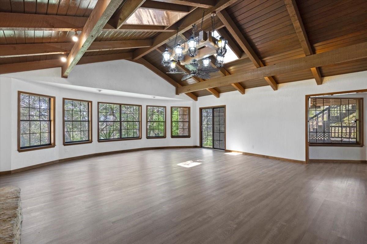 502 Grace Ln Property Photo 16