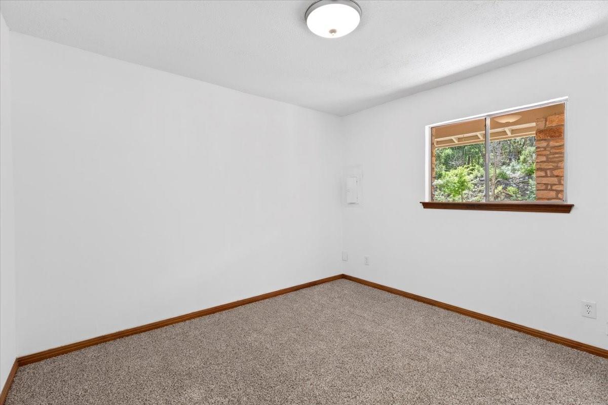 502 Grace Ln Property Photo 35