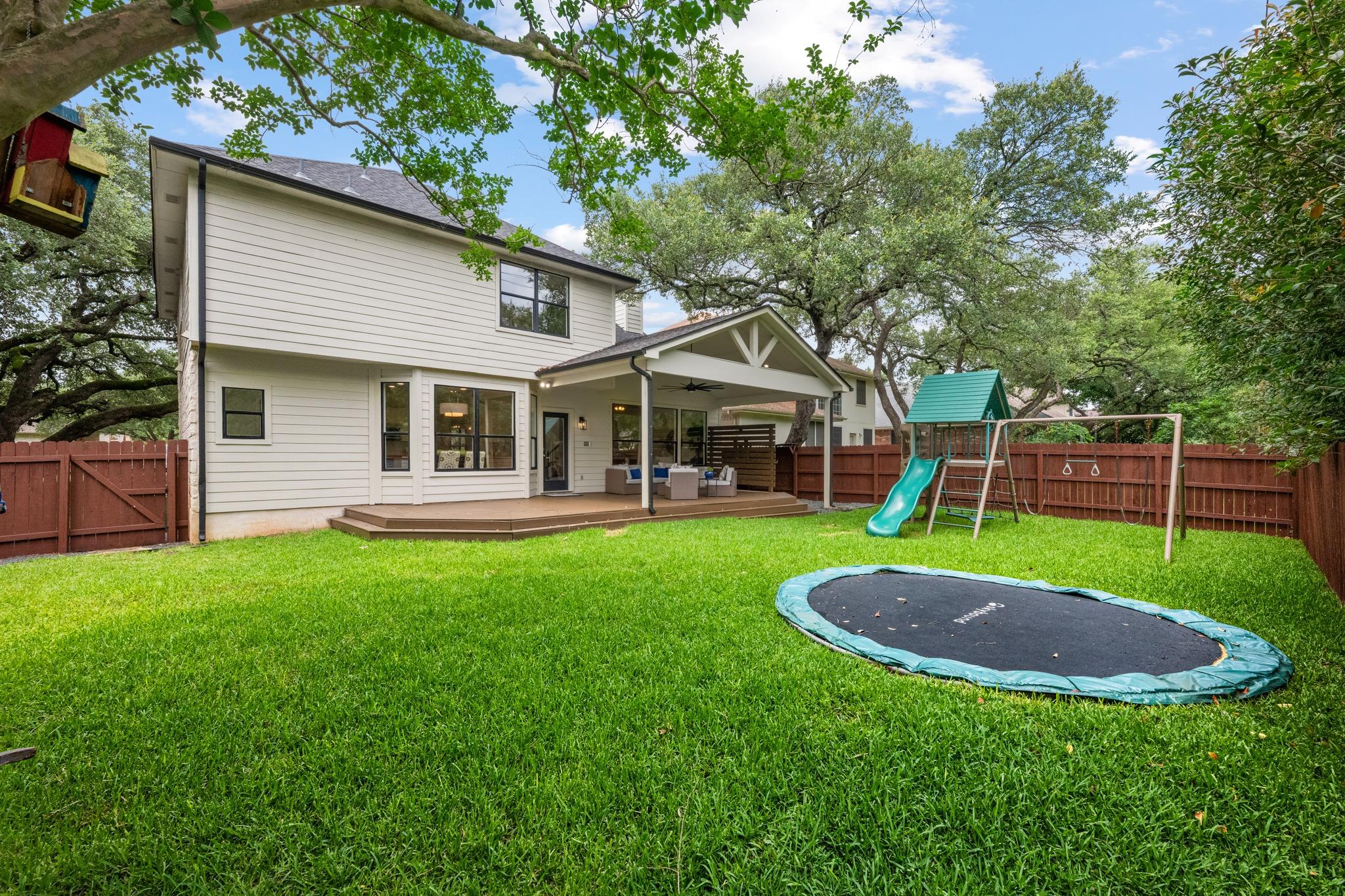 5212 Crystal Water Dr Property Photo 29