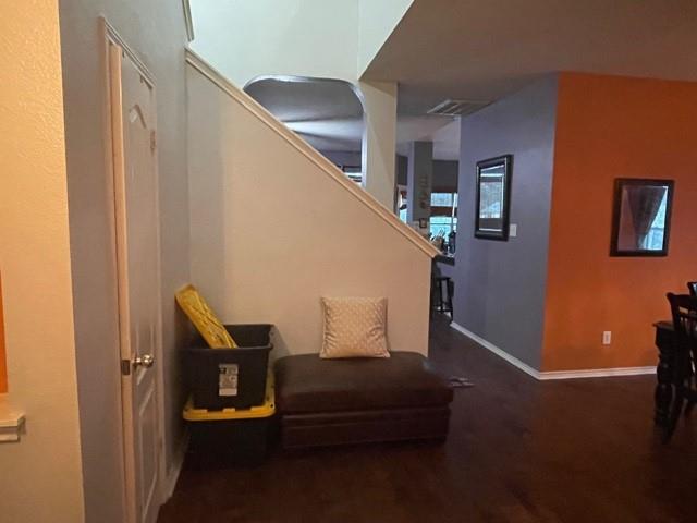 2306 Hayfield Sq Property Photo 4