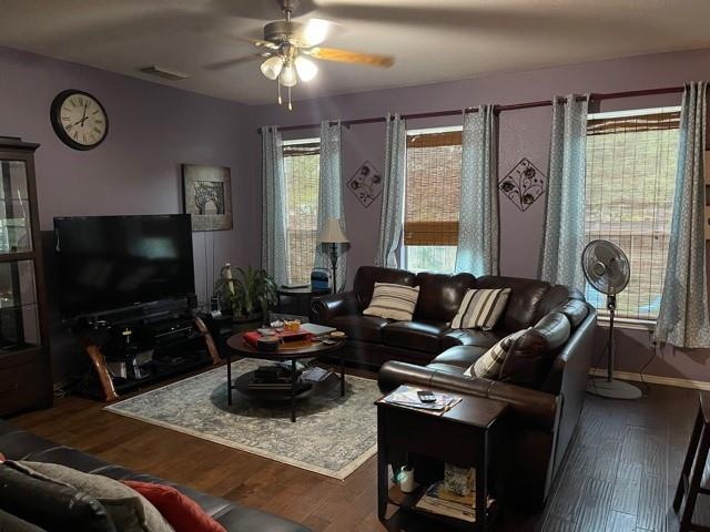 2306 Hayfield Sq Property Photo 5