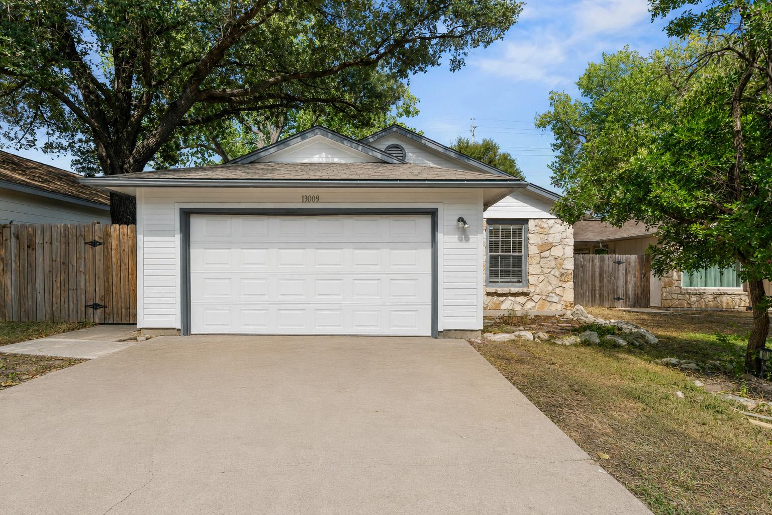 13009 Pollard Dr Property Photo 1